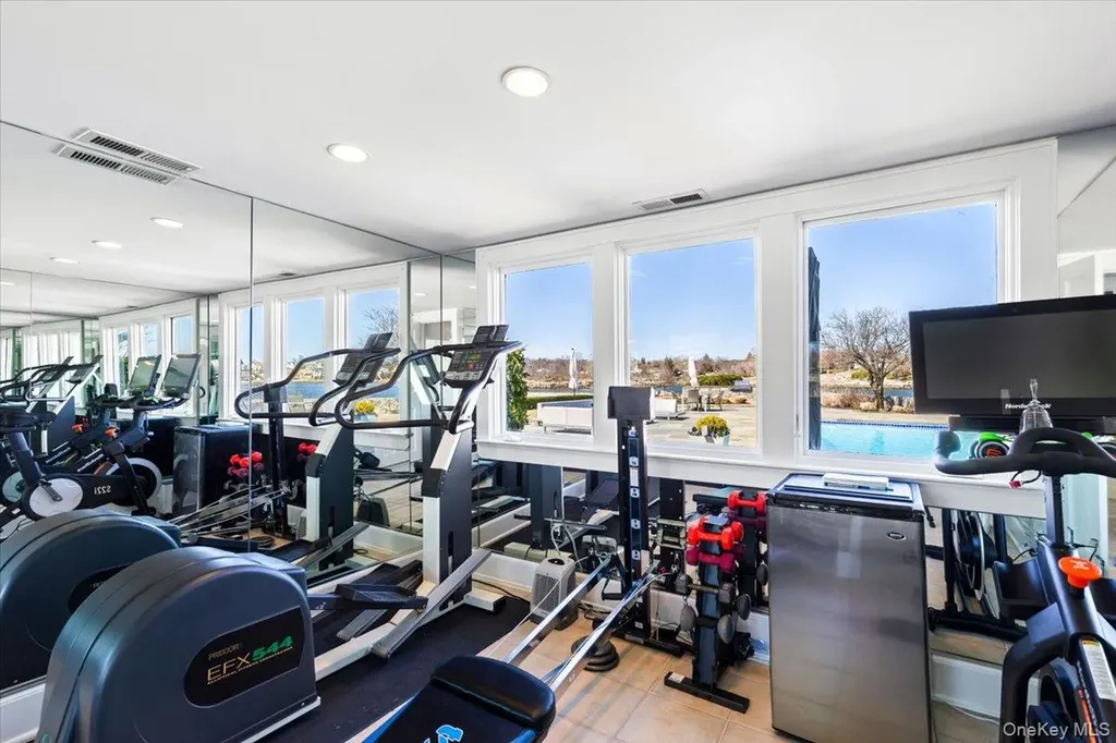 6 North Island Rye NY 10580