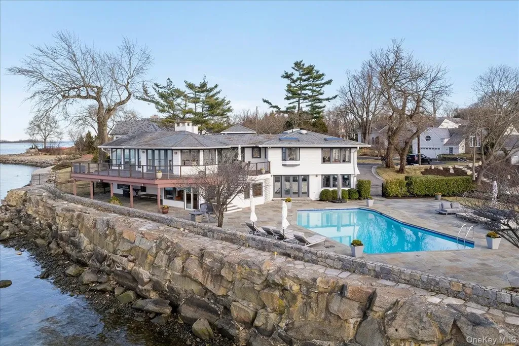 6 North Island Rye NY 10580