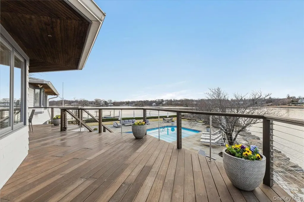 6 North Island Rye NY 10580