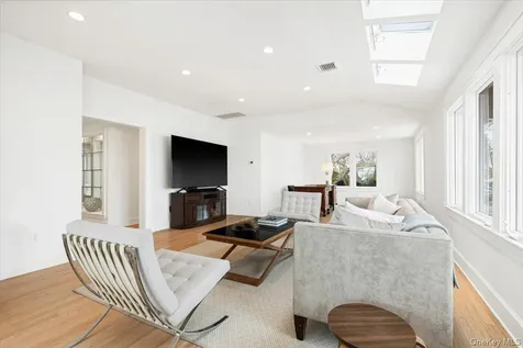 6 North Island Rye NY 10580