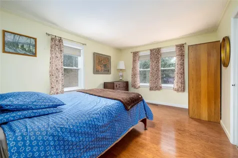 11 Bellport Road Sound Beach NY 11789