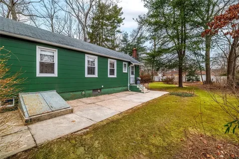 11 Bellport Road Sound Beach NY 11789