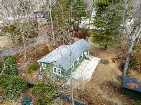 11 Bellport Road Sound Beach NY 11789