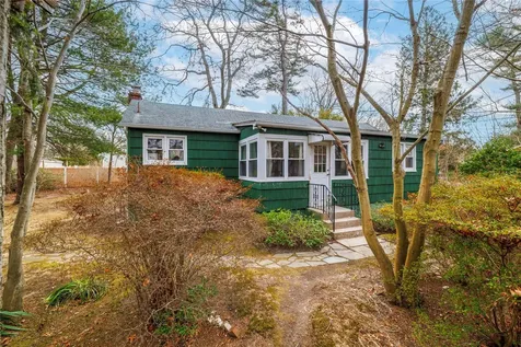 11 Bellport Road Sound Beach NY 11789