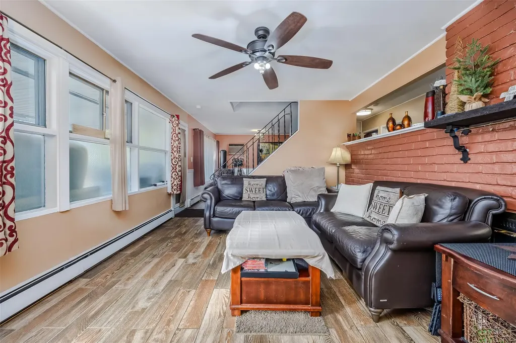 12 Springtime Lane E Levittown NY 11756