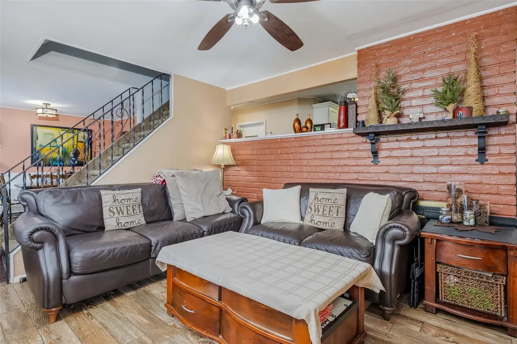 12 Springtime Lane E Levittown NY 11756