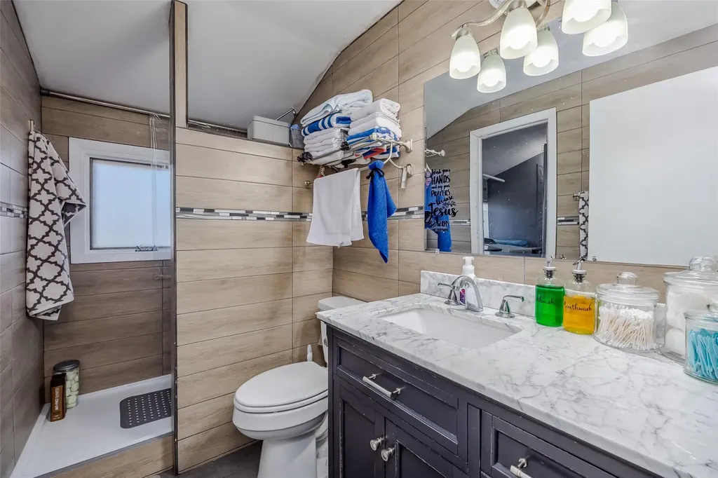 12 Springtime Lane E Levittown NY 11756