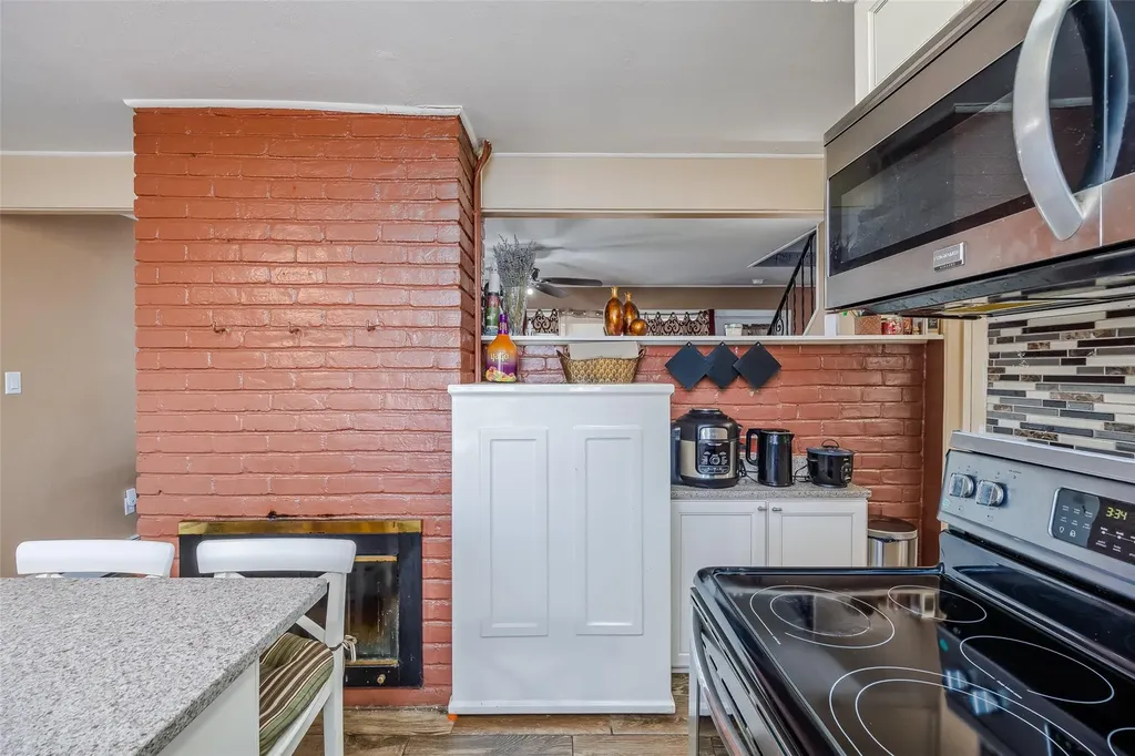 12 Springtime Lane E Levittown NY 11756