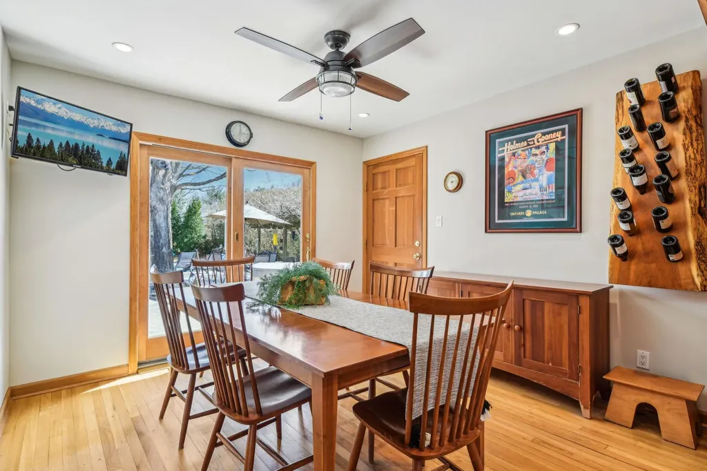 12 Colgate Road Greenlawn NY 11740