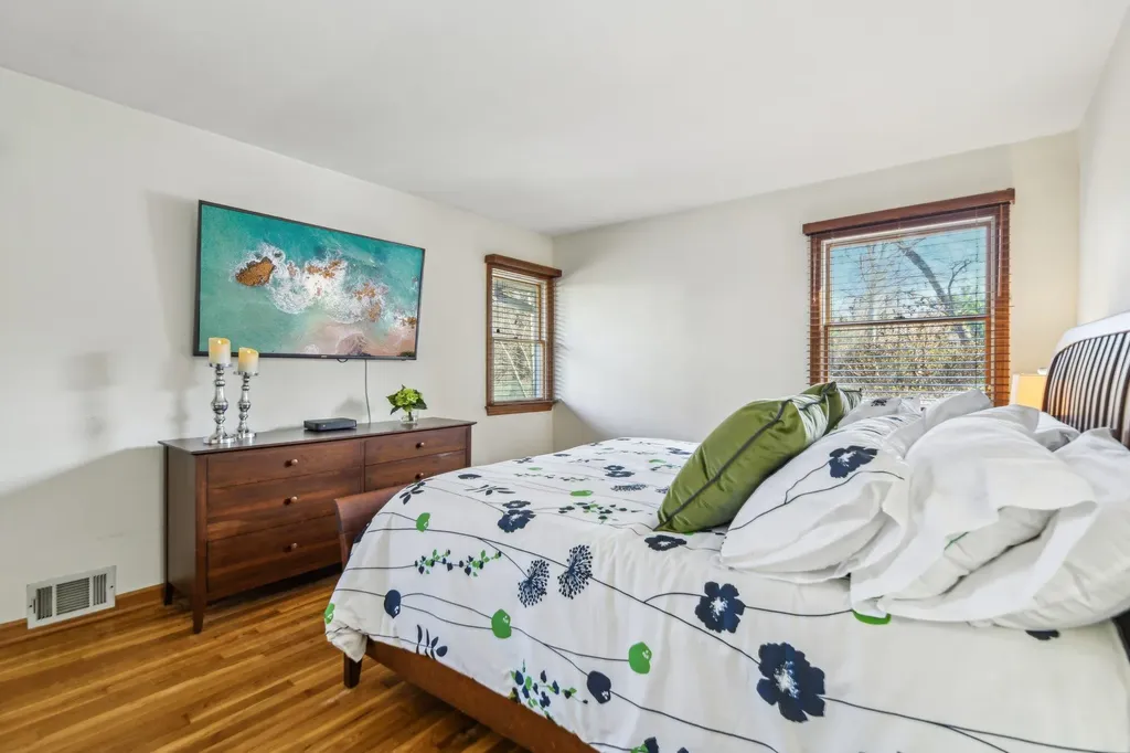 12 Colgate Road Greenlawn NY 11740