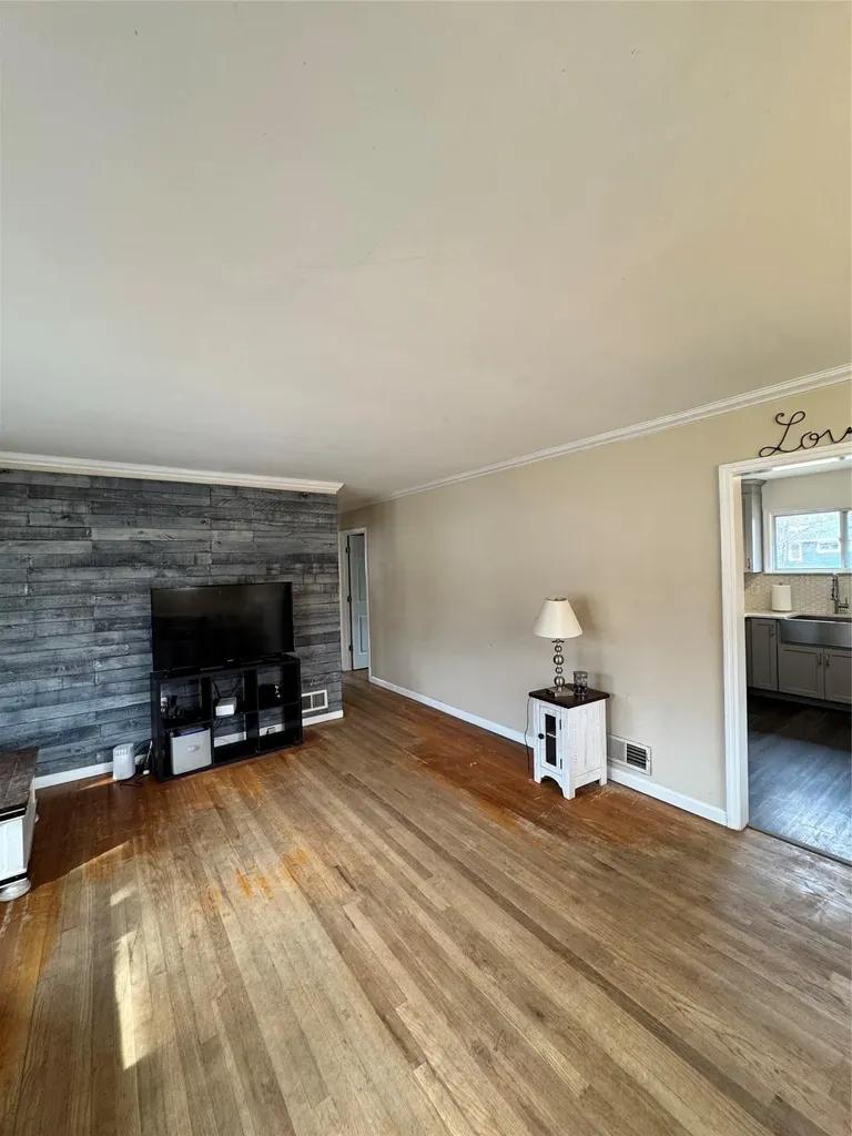 22 Putnam Road Fishkill NY 12524