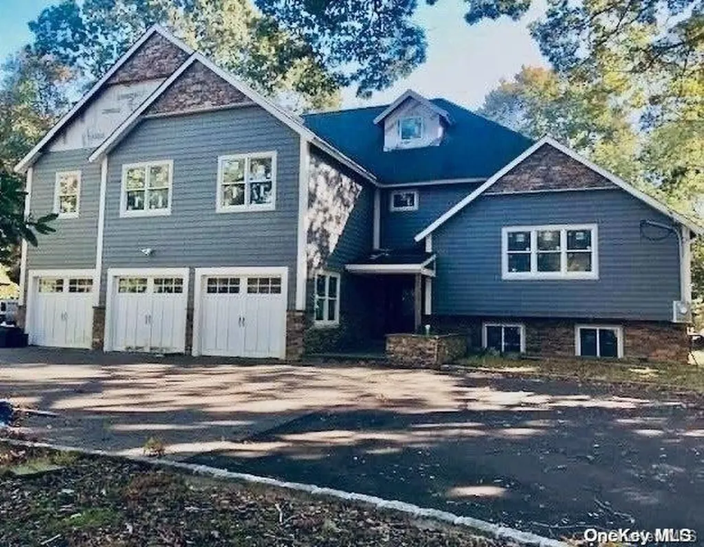 31 Valentine Road Brookhaven NY 11786