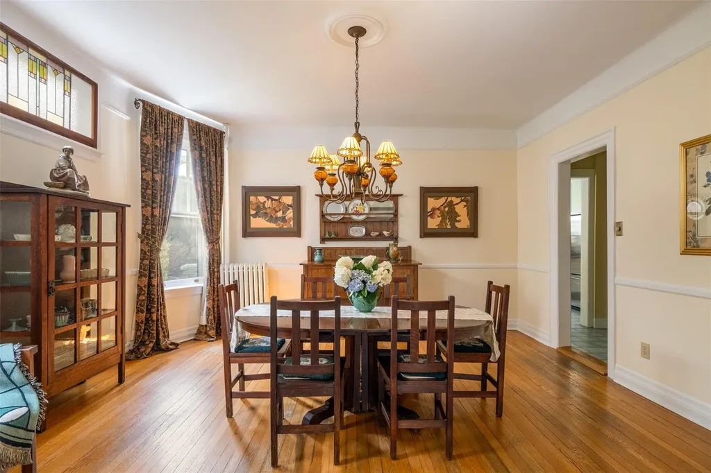 39 Rossmore Avenue Bronxville NY 10708