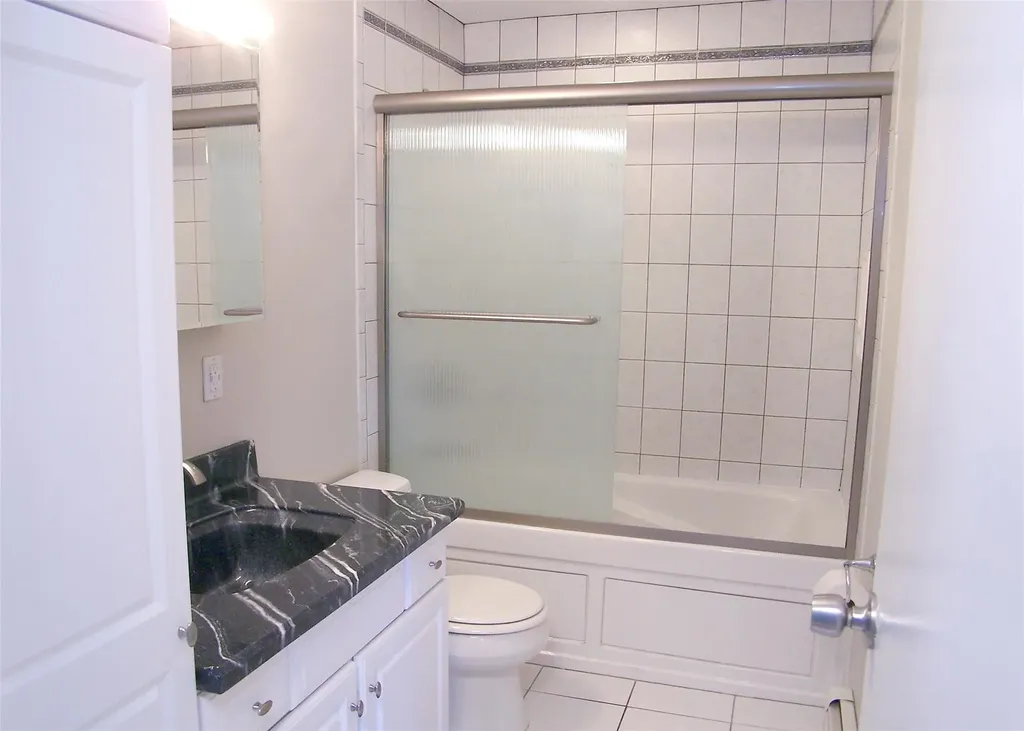 71 Rose Place Selden NY 11784