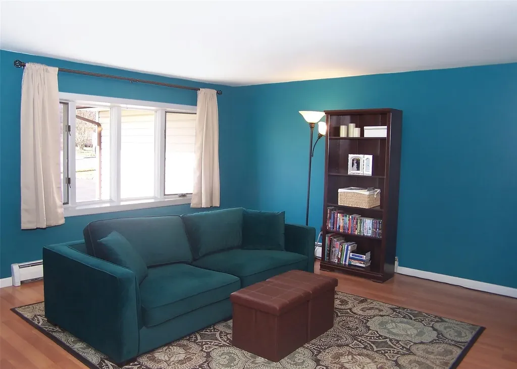 71 Rose Place Selden NY 11784