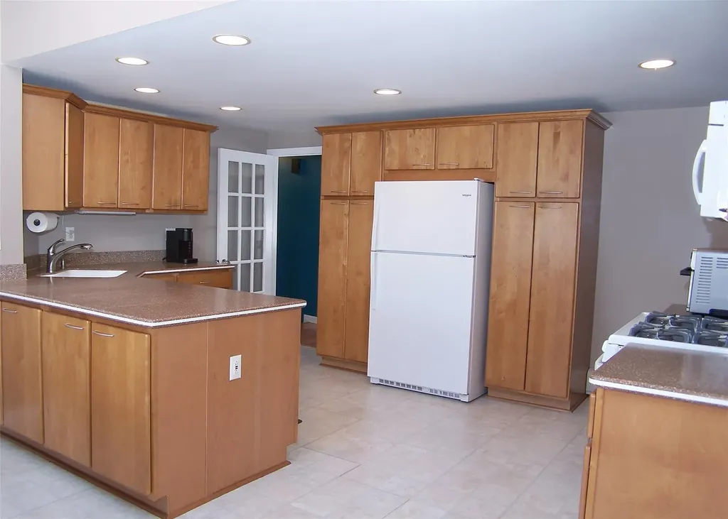 71 Rose Place Selden NY 11784