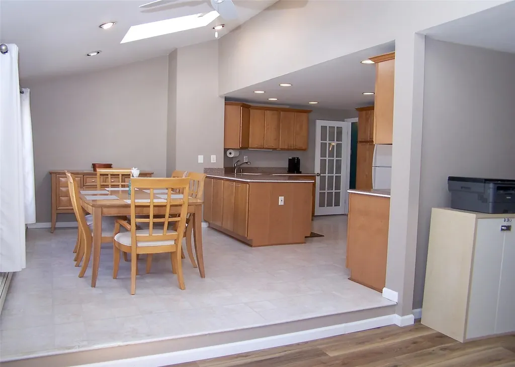 71 Rose Place Selden NY 11784