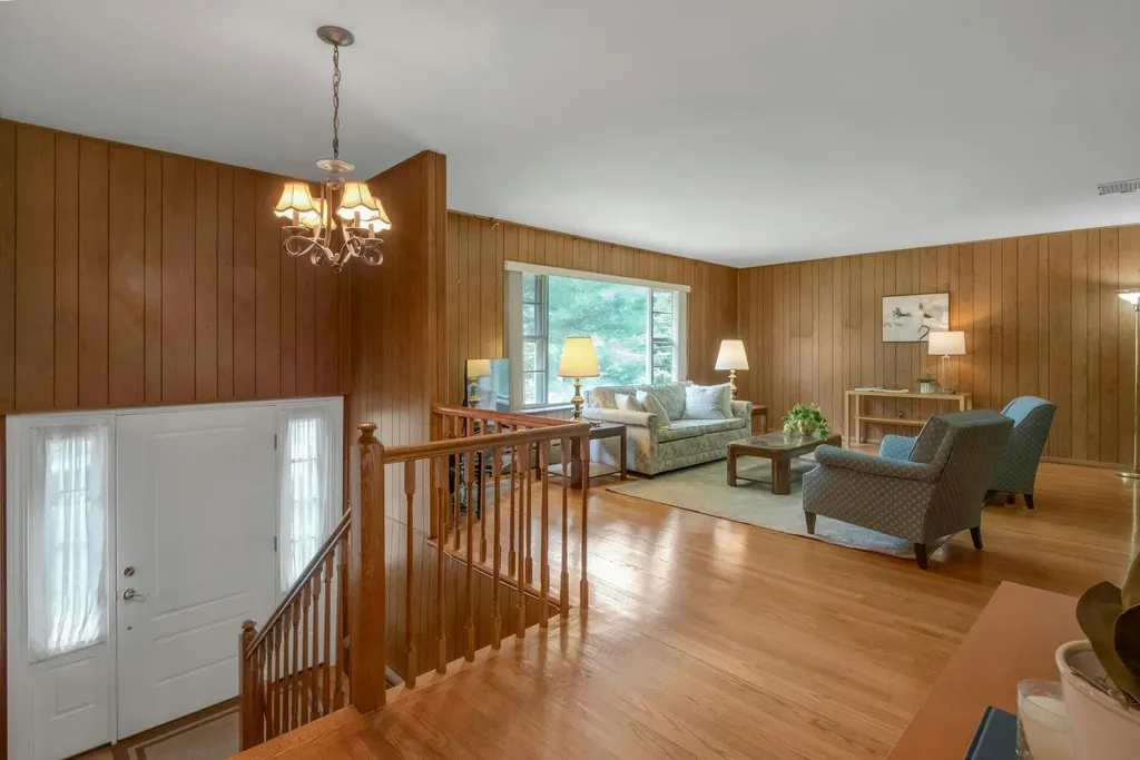 6 Locust Drive Bedford NY 10506