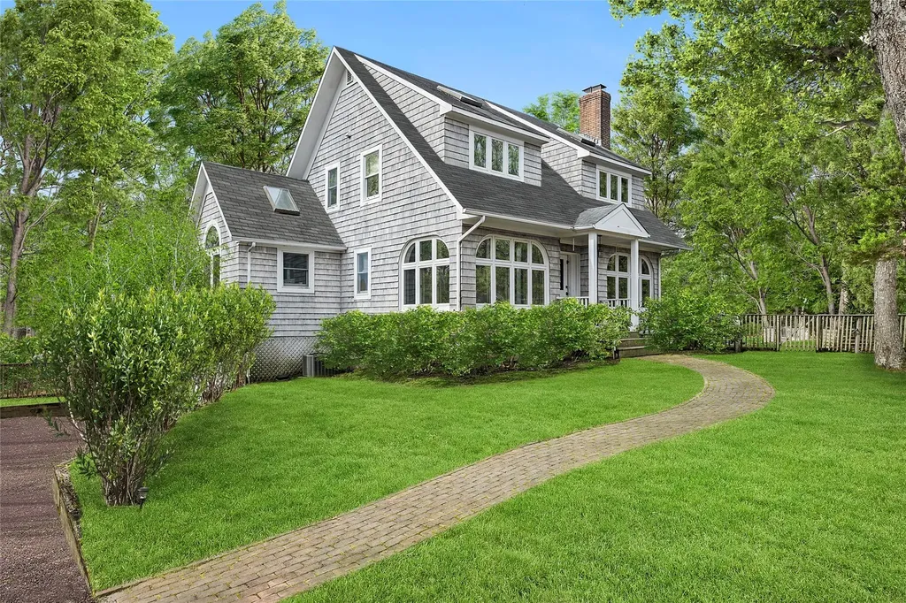 14 Towhee Trail East Hampton NY 11937