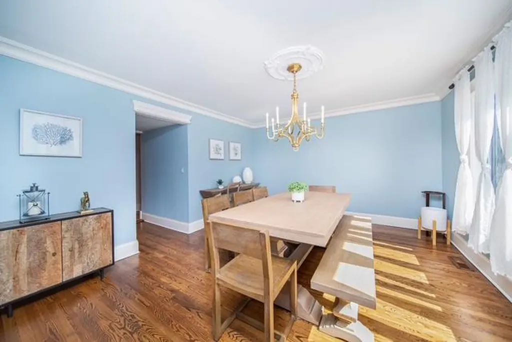 7 Soundcrest Lane Lloyd Harbor NY 11743