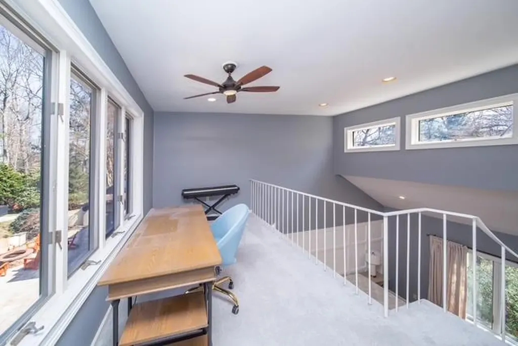 7 Soundcrest Lane Lloyd Harbor NY 11743