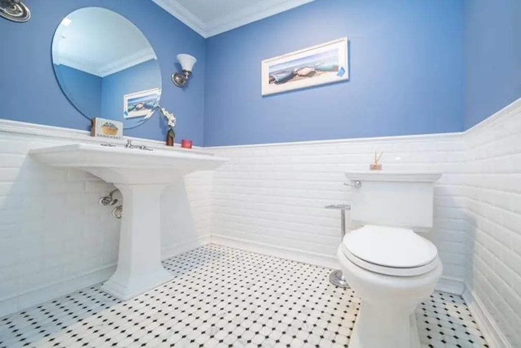 7 Soundcrest Lane Lloyd Harbor NY 11743