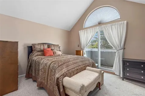 717 Annadale Road Staten Island NY 10312