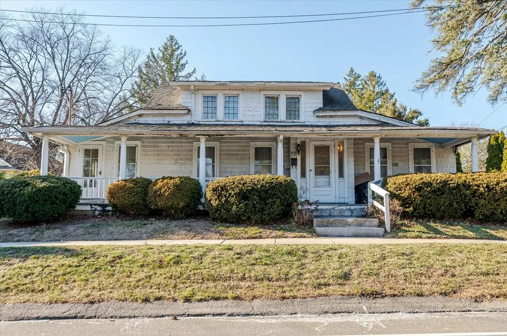55 E Main Street Huntington NY 11743