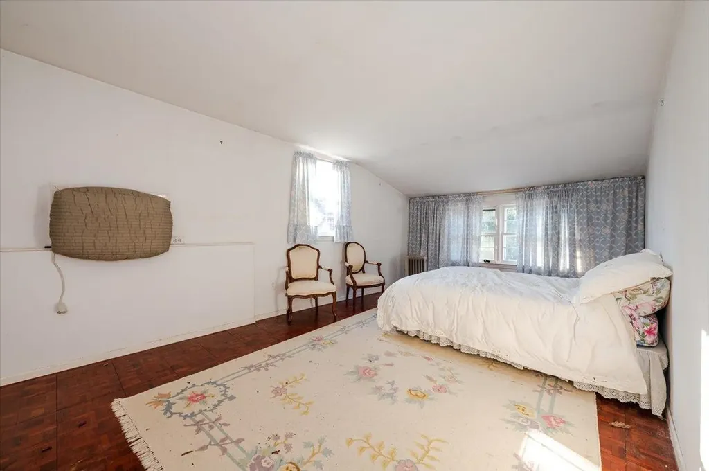 55 E Main Street Huntington NY 11743