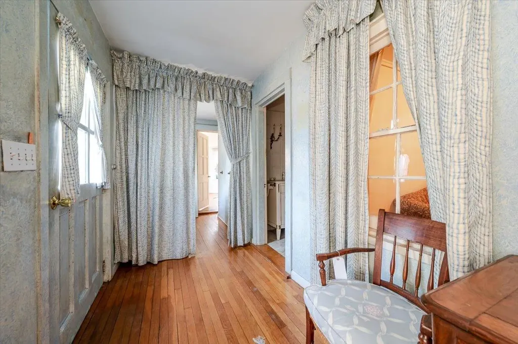 55 E Main Street Huntington NY 11743