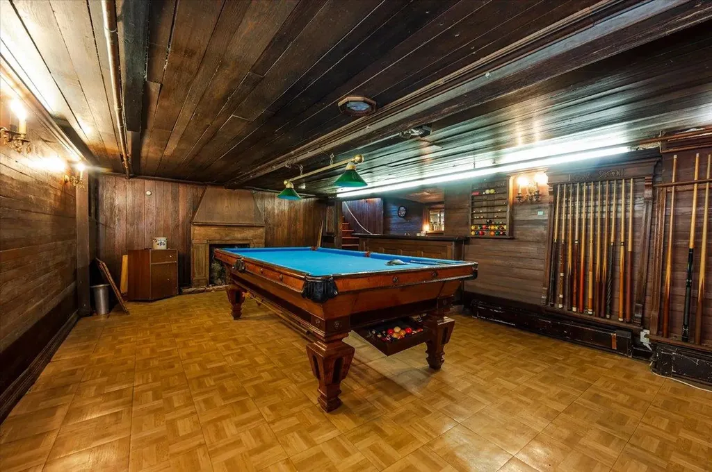 55 E Main Street Huntington NY 11743