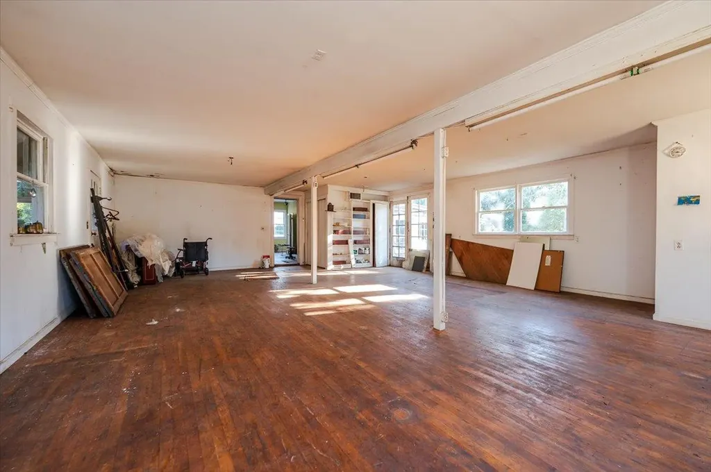 55 E Main Street Huntington NY 11743