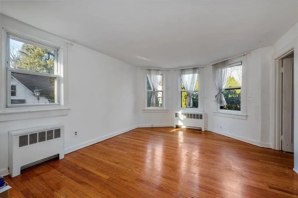 55 E Main Street Huntington NY 11743