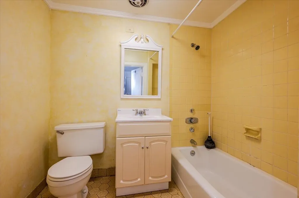 55 E Main Street Huntington NY 11743
