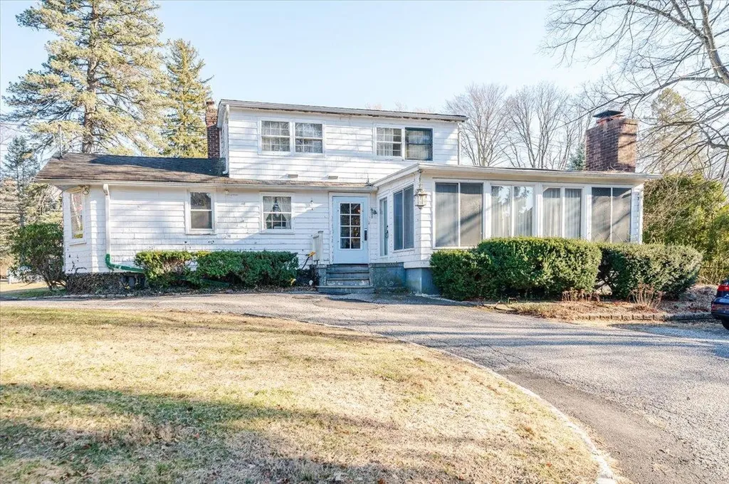 55 E Main Street Huntington NY 11743