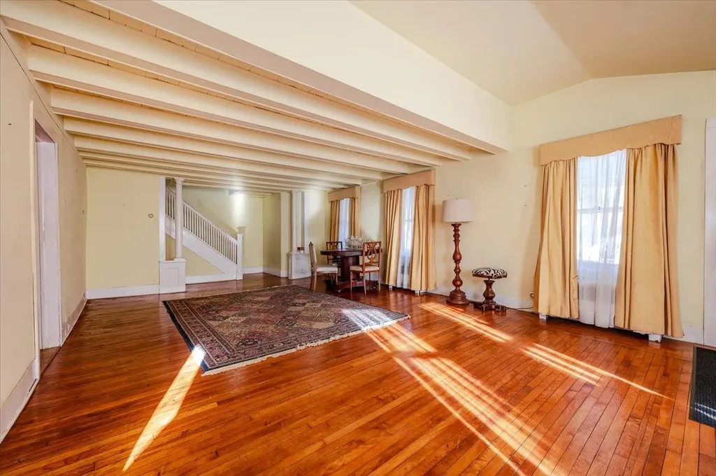 55 E Main Street Huntington NY 11743
