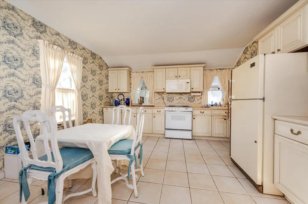 55 E Main Street Huntington NY 11743
