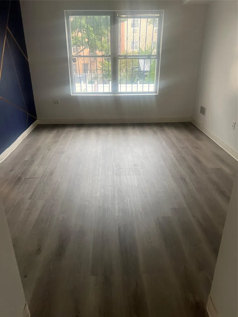 763 E 160th Street Bronx NY 10456