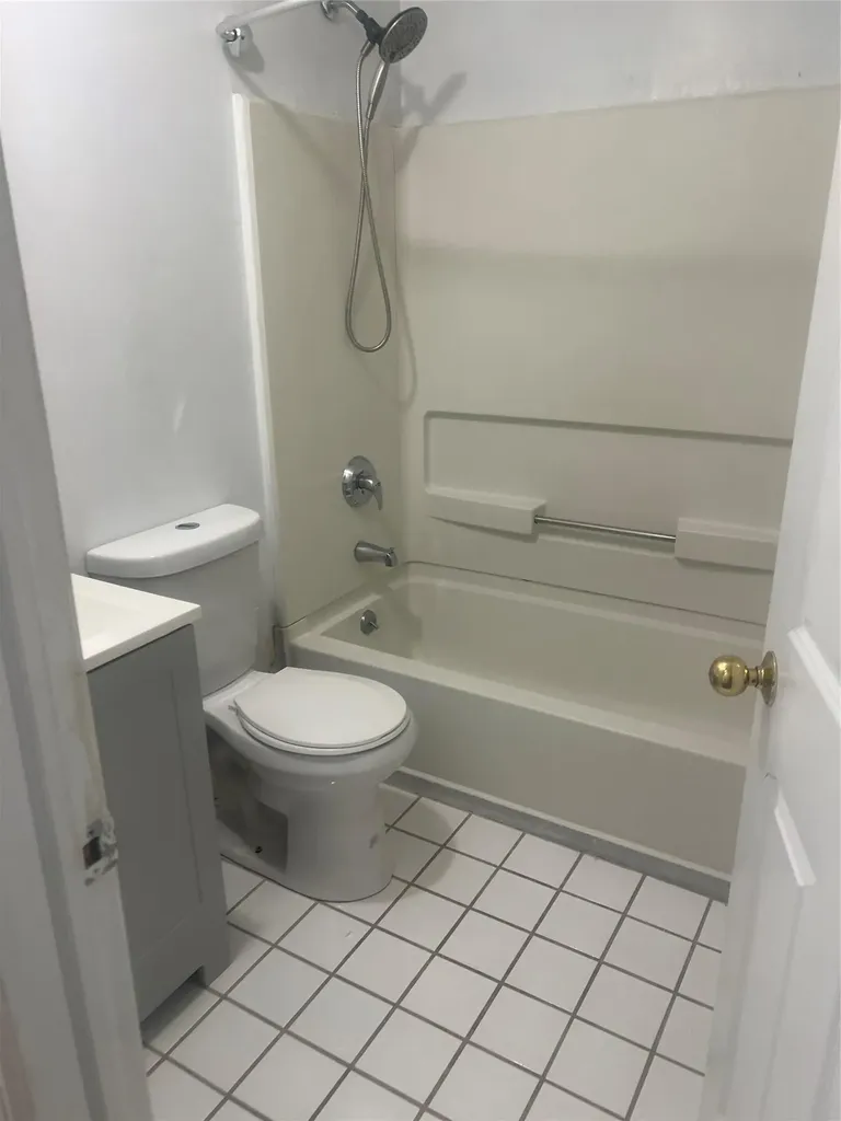 763 E 160th Street Bronx NY 10456