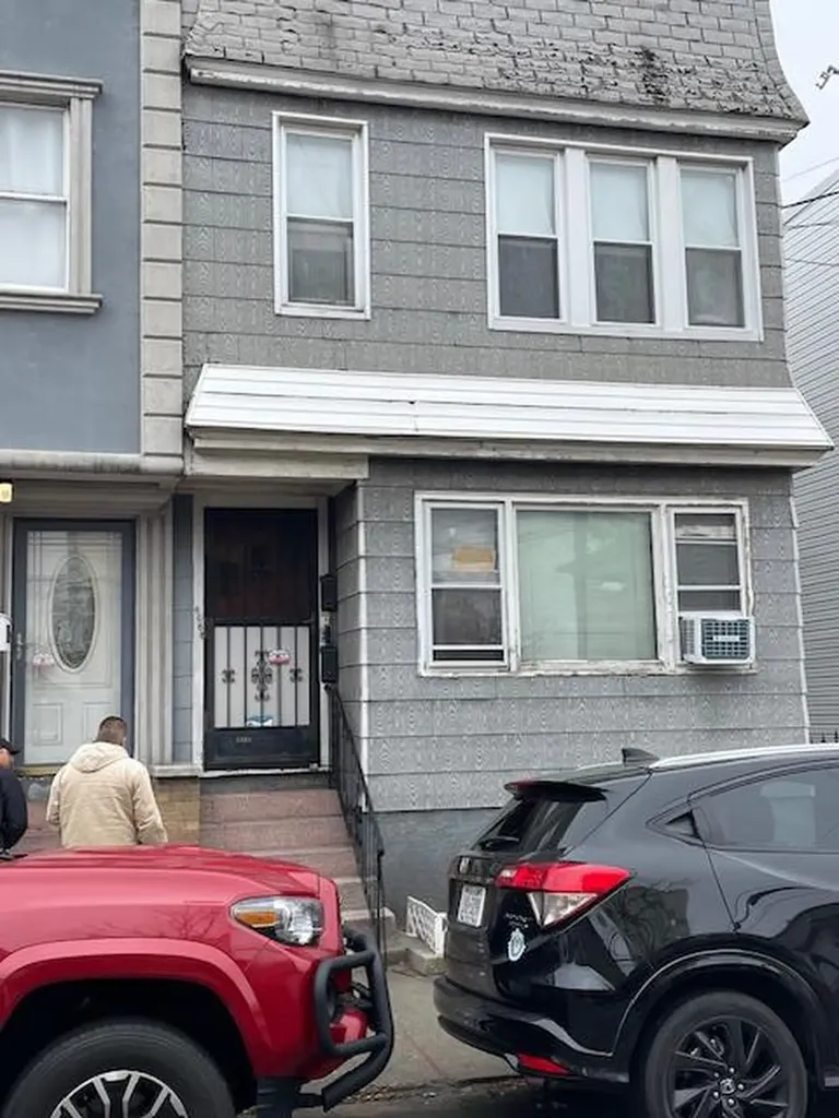 6068 60th Lane Maspeth NY 11378