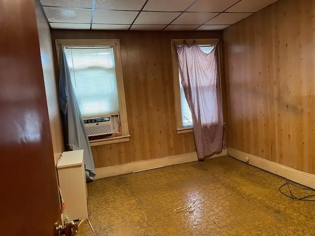 6068 60th Lane Maspeth NY 11378