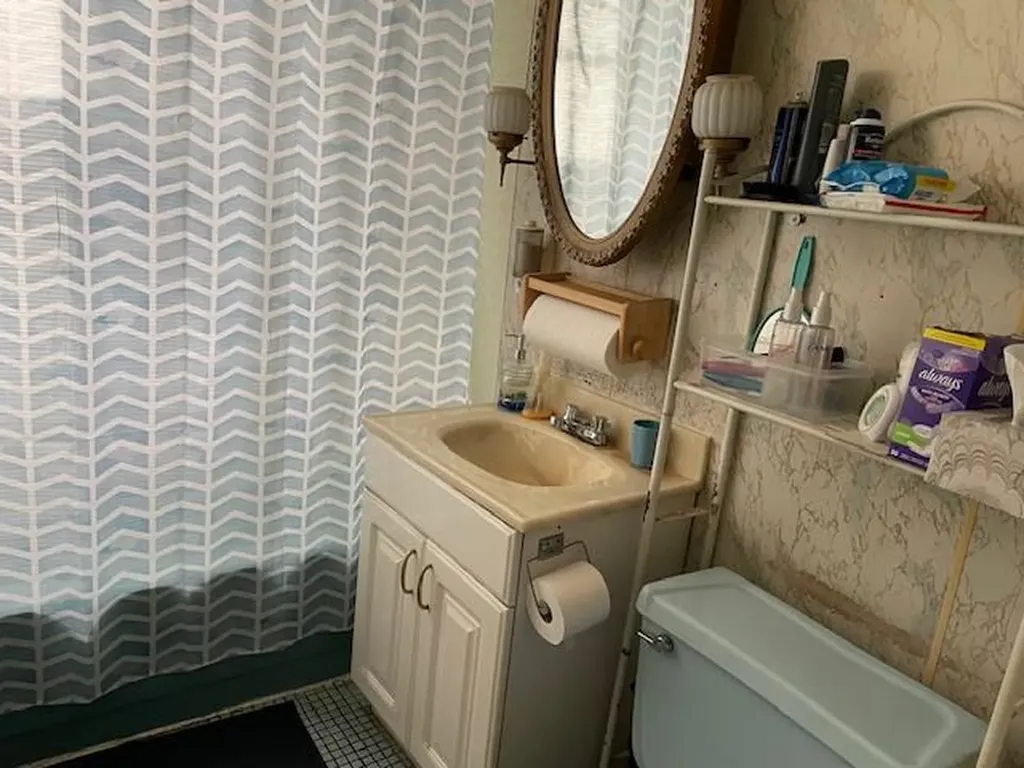 6068 60th Lane Maspeth NY 11378