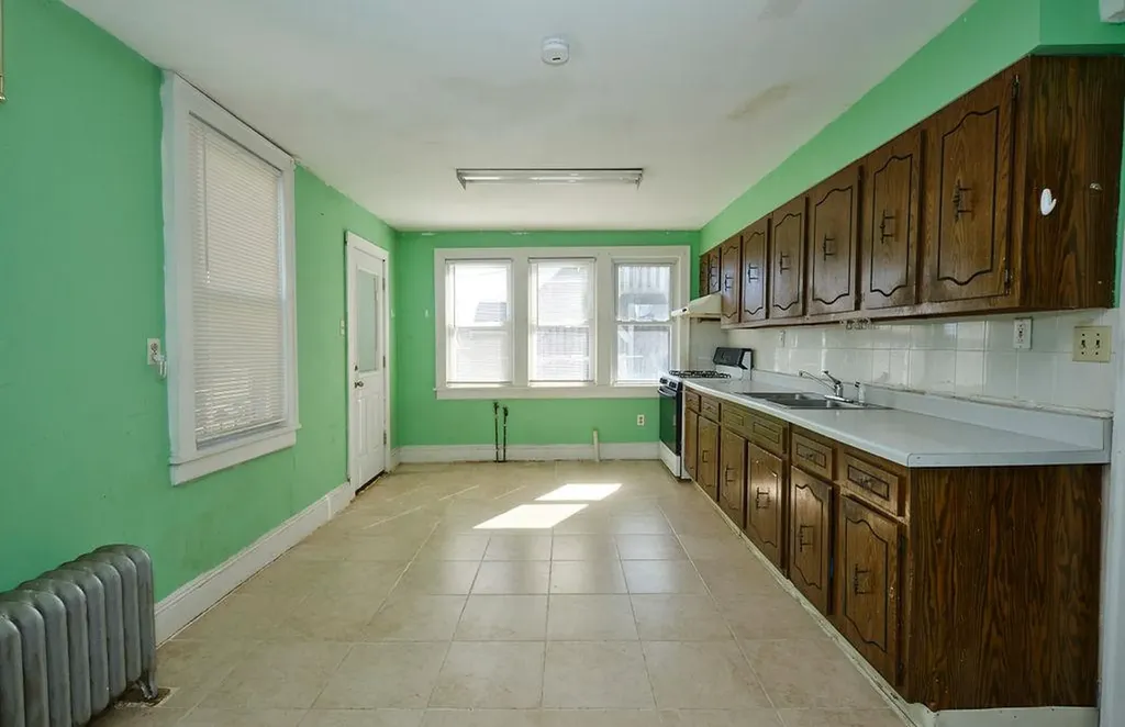 60 Gotham Avenue Elmont NY 11003