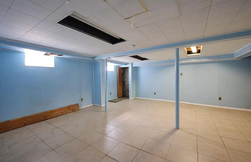 60 Gotham Avenue Elmont NY 11003