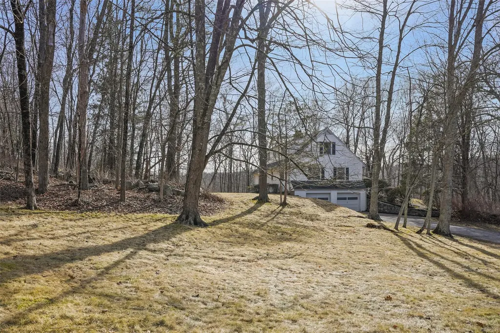 24 Benedict Road South Salem NY 10590