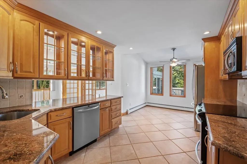16 Hemlock Drive Syosset NY 11791