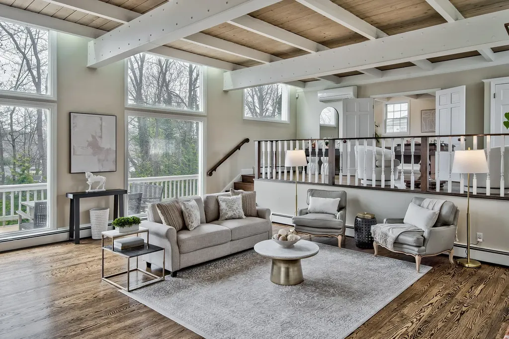 5 North Drive Manhasset NY 11030