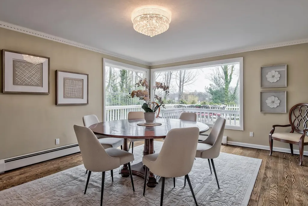 5 North Drive Manhasset NY 11030