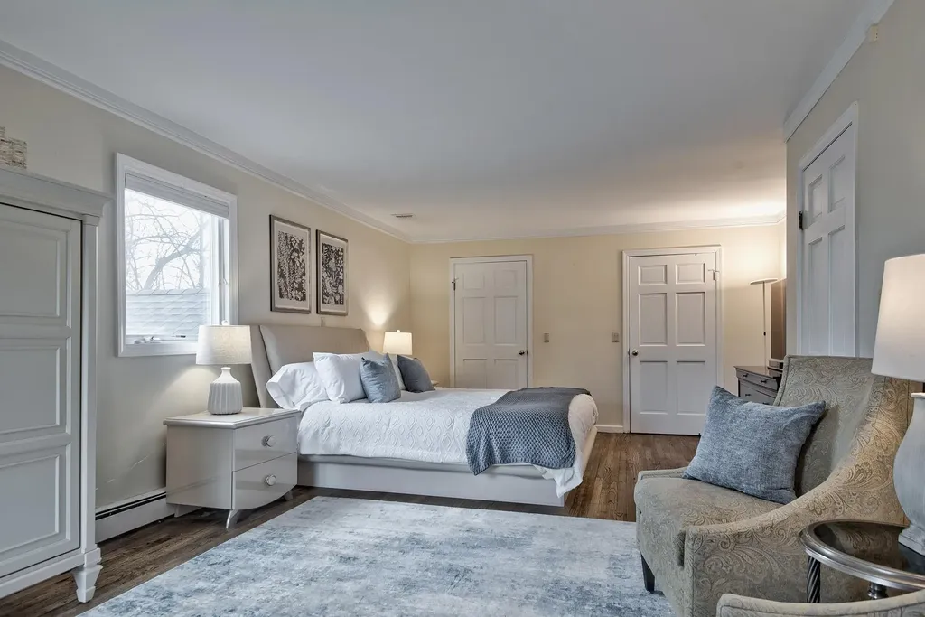 5 North Drive Manhasset NY 11030
