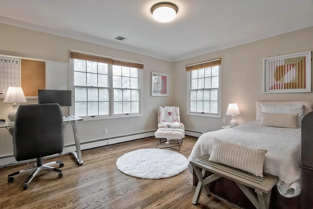 5 North Drive Manhasset NY 11030